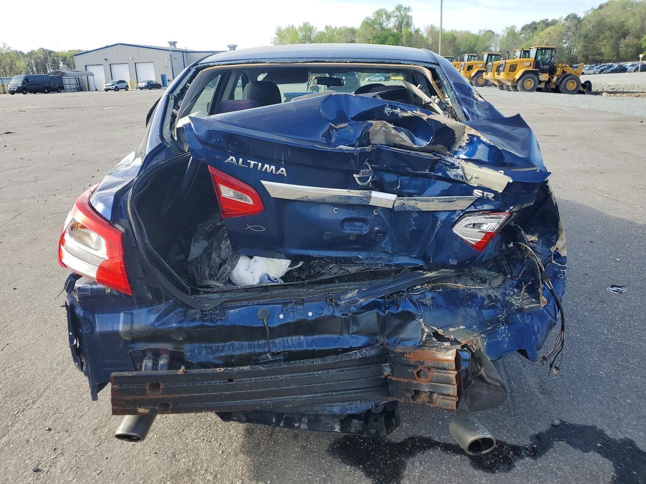2016 Nissan Altima 2.5 Sr - Фото 6