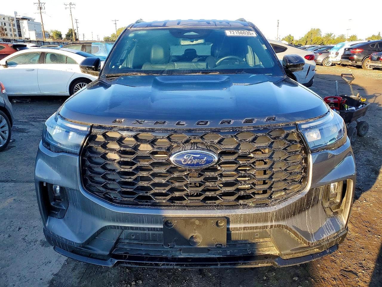 2025 Ford Explorer St-Line - Image 5