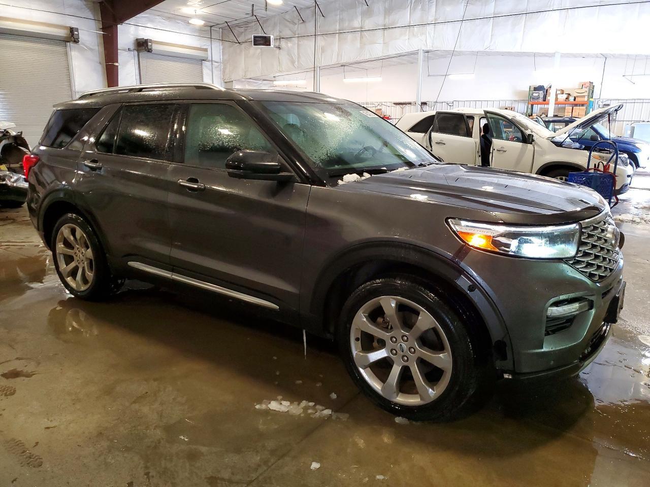 2020 Ford Explorer Platinum - Фото 4