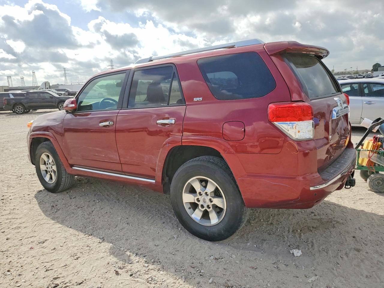 2010 Toyota 4Runner Sr5 - Фото 2