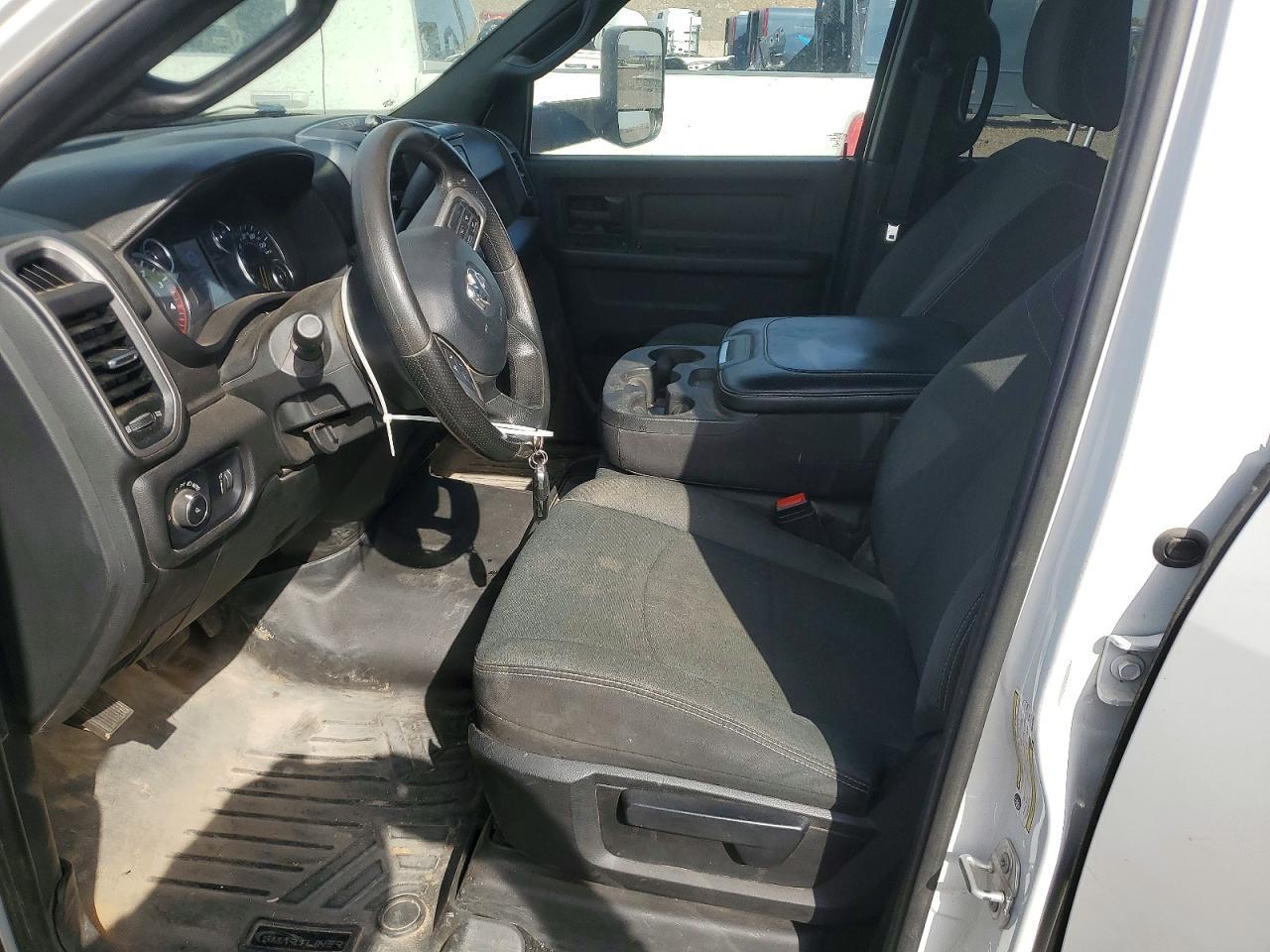 2022 Ram 3500 Tradesman - Фото 7
