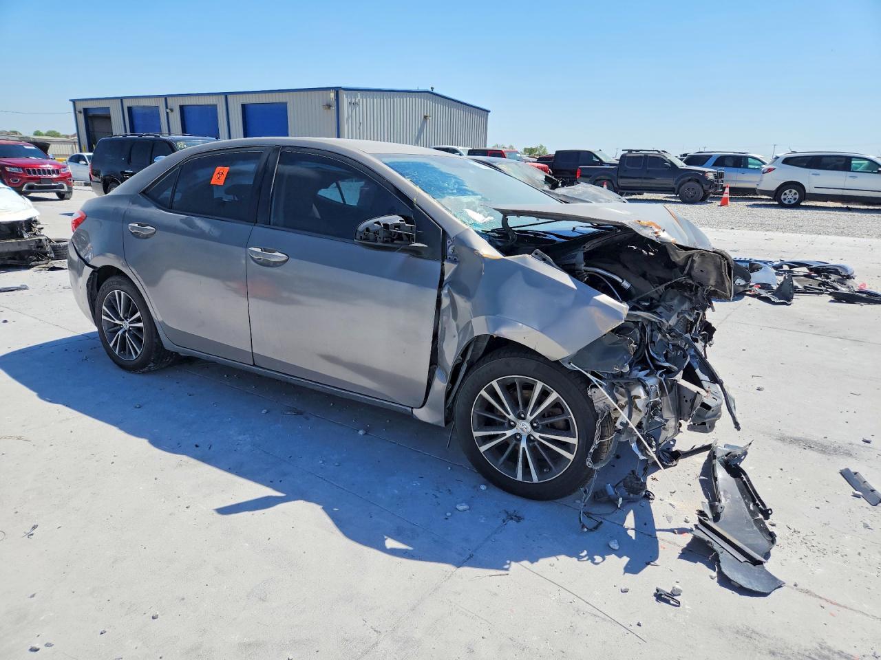 2015 Toyota Corolla Le - Фото 4