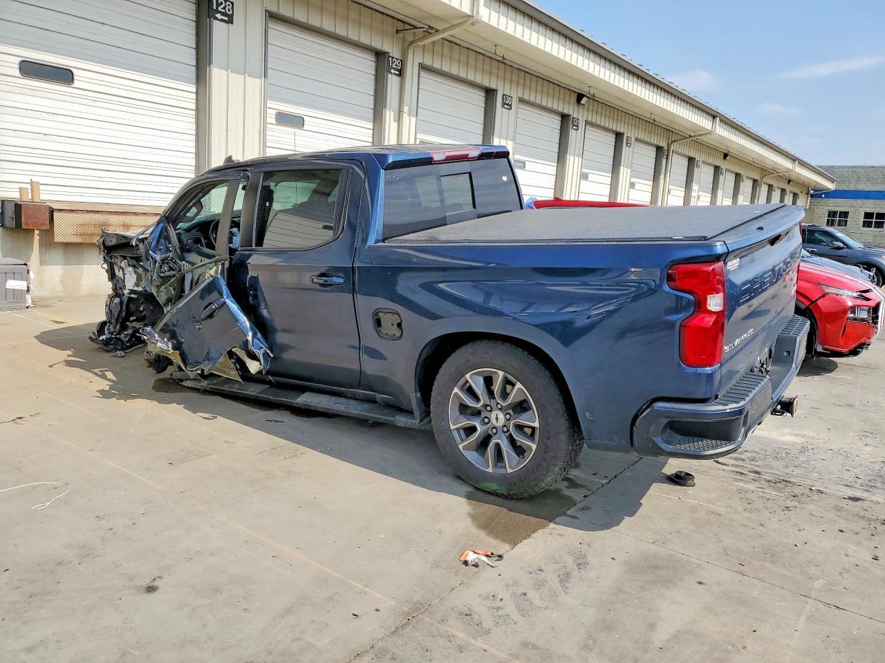 2021 Chevrolet Silverado K1500 Rst - Image 2