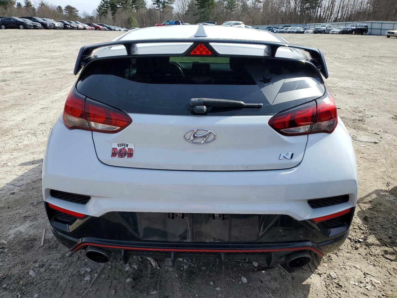 2020 Hyundai Veloster - Фото 6
