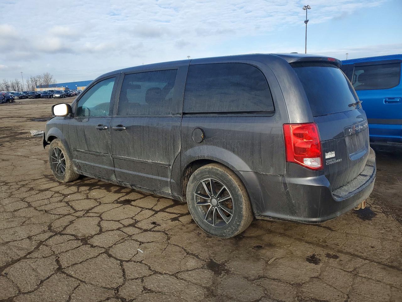 2015 Dodge Grand Caravan Sxt - Image 2