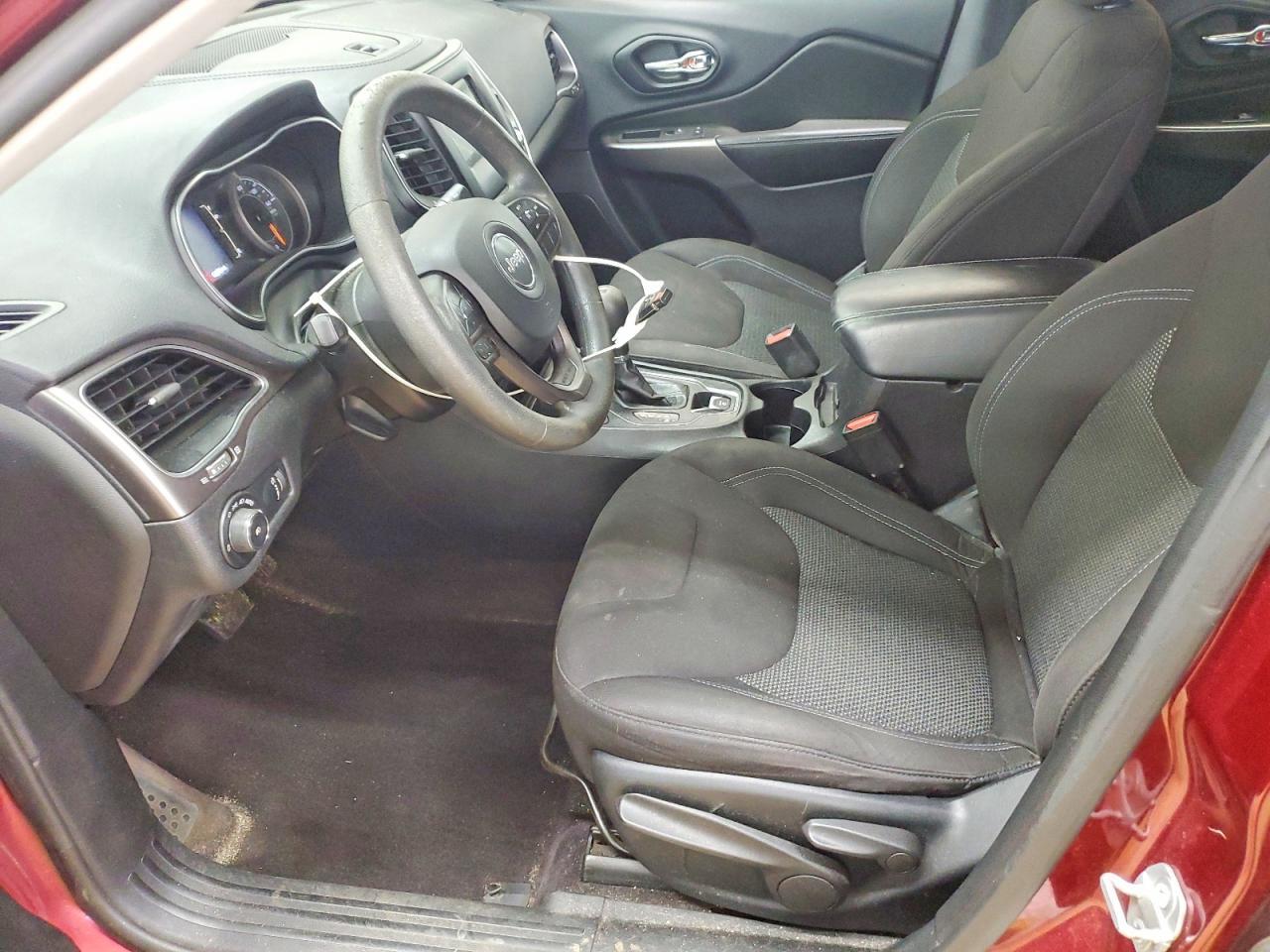 2019 Jeep Cherokee Latitude - Фото 7