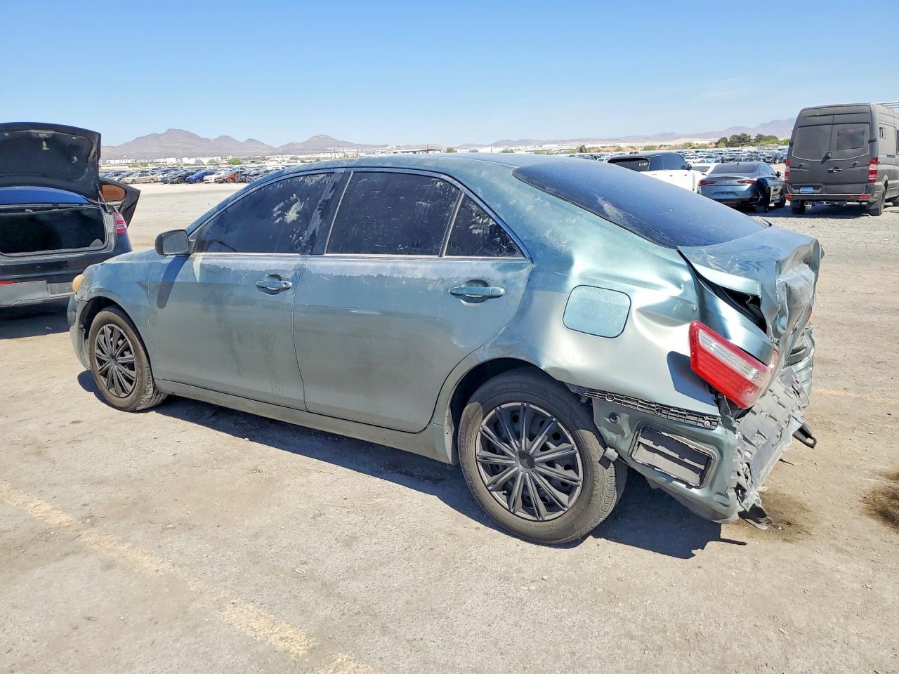 2007 Toyota Camry Le - Фото 2