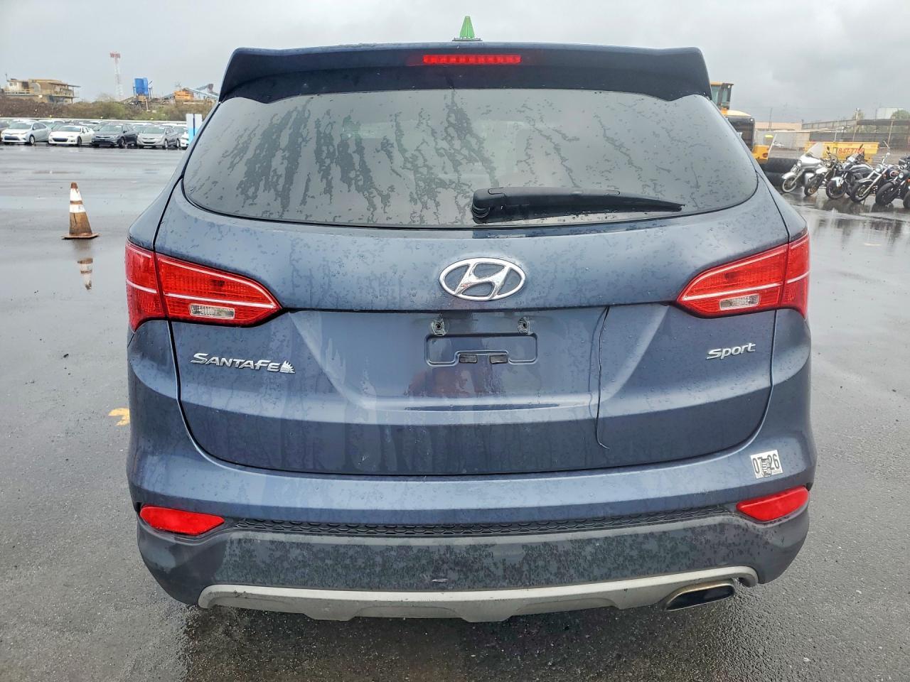 2014 Hyundai Santa Fe - Image 6