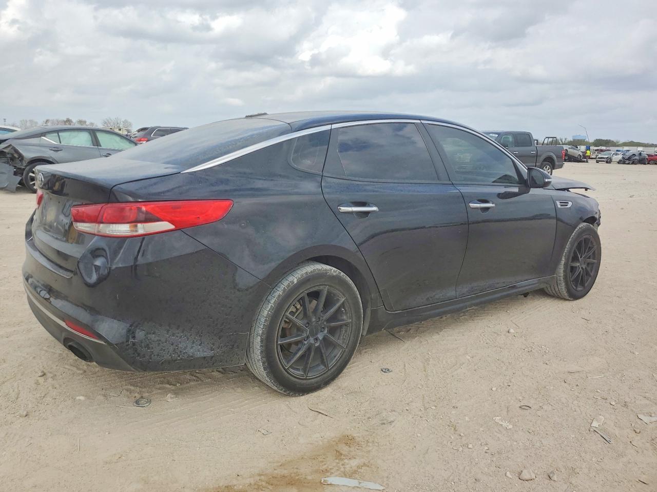 2018 Kia Optima Lx - Фото 3