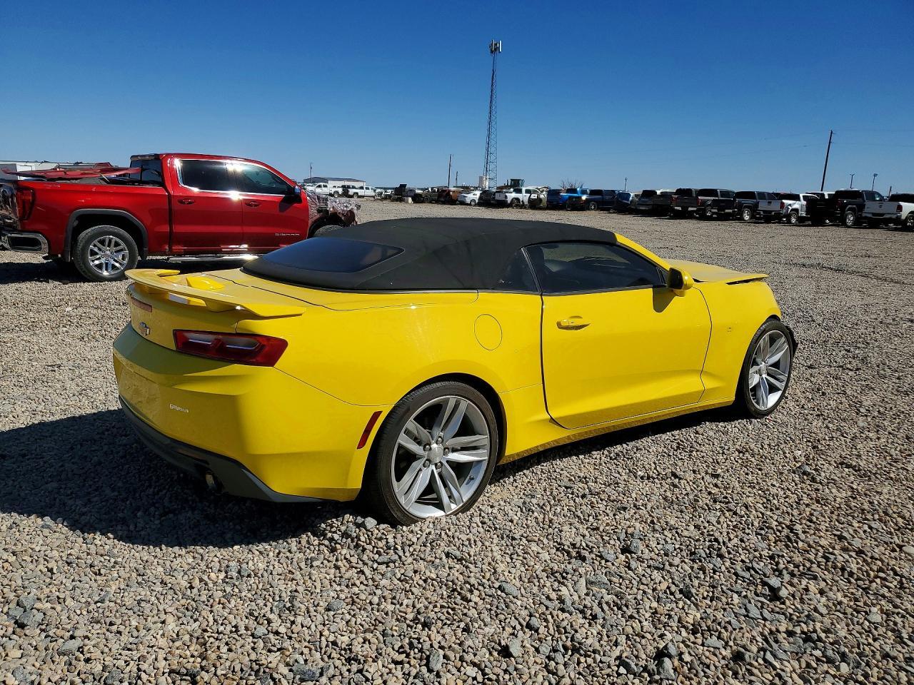 2017 Chevrolet Camaro Lt - Image 3