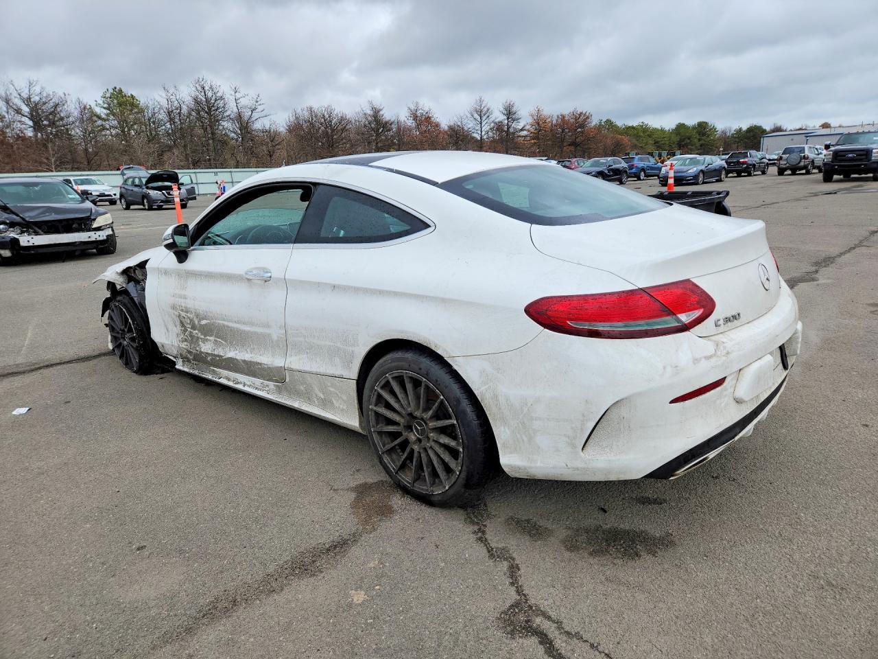 2017 Mercedes-Benz C 300 4Matic - Фото 2