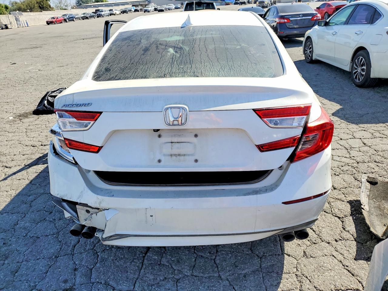 2018 Honda Accord Lx - Фото 6