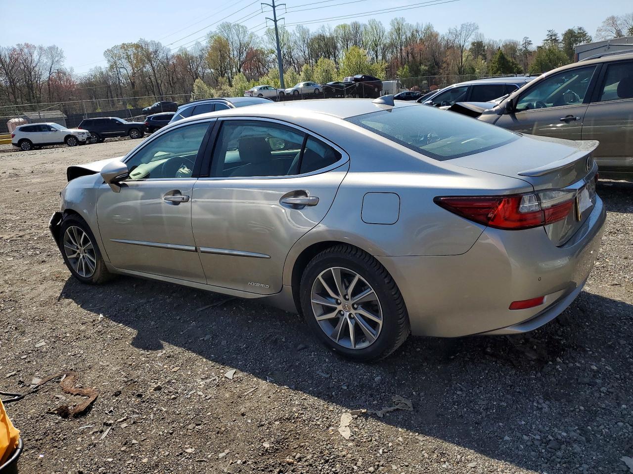 2018 Lexus Es 300H Base - Image 2