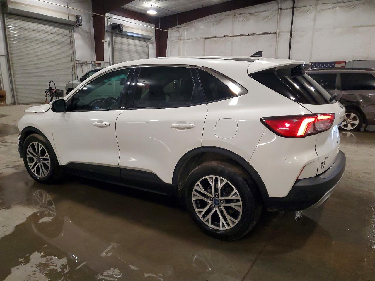 2022 Ford Escape Sel - Image 2