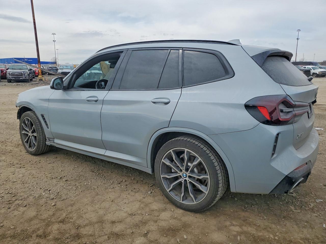 2022 BMW X3 xDrive30I - Фото 2