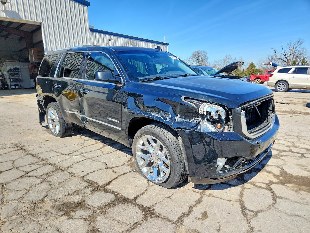 2016 GMC Yukon Denali - Фото 4