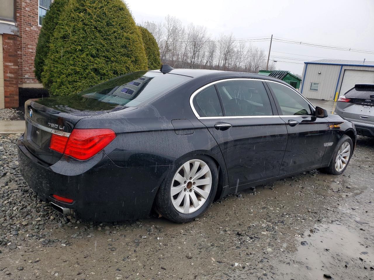 2010 BMW 750 Li xDrive - Фото 3