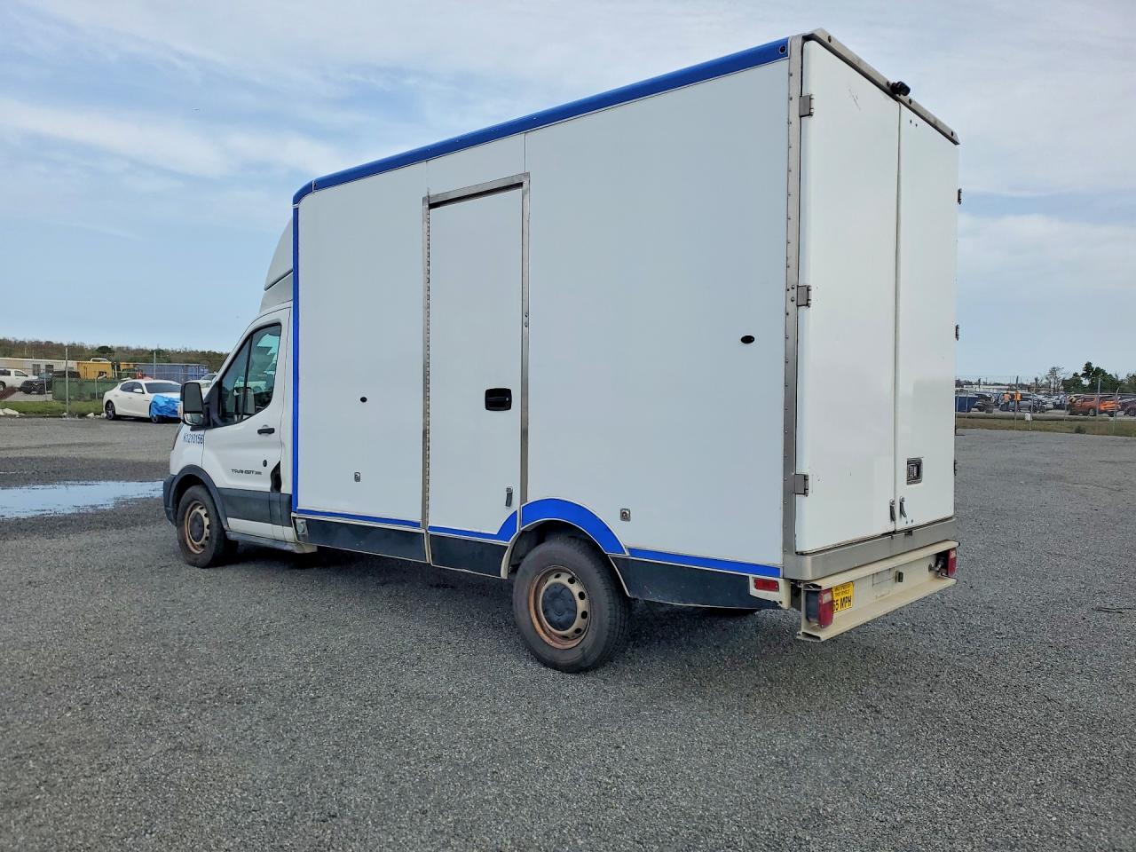 2021 Ford Transit Delivery Truck - Фото 2