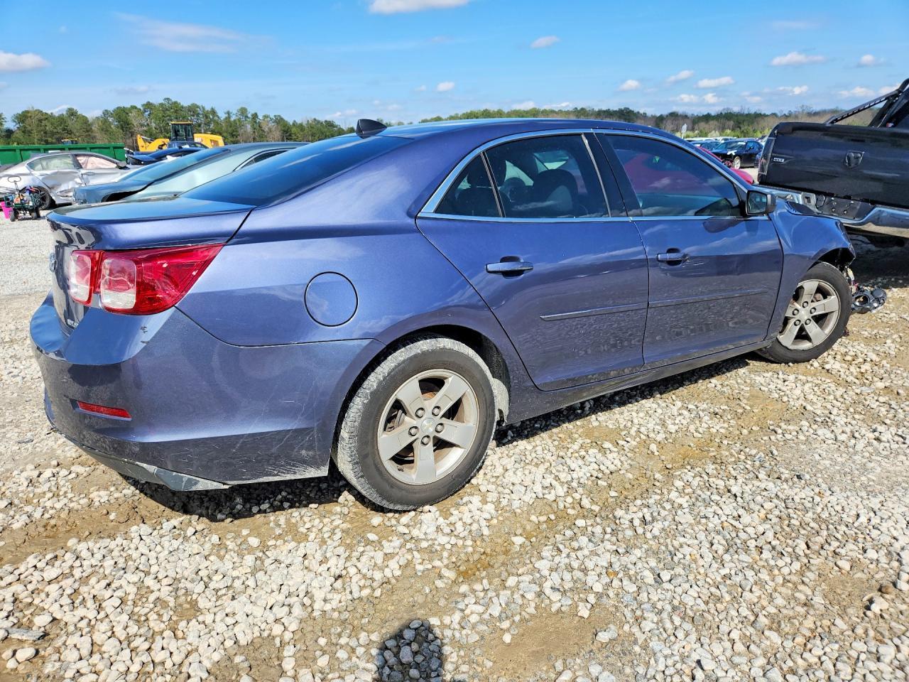 2013 Chevrolet Malibu Ls - Фото 3