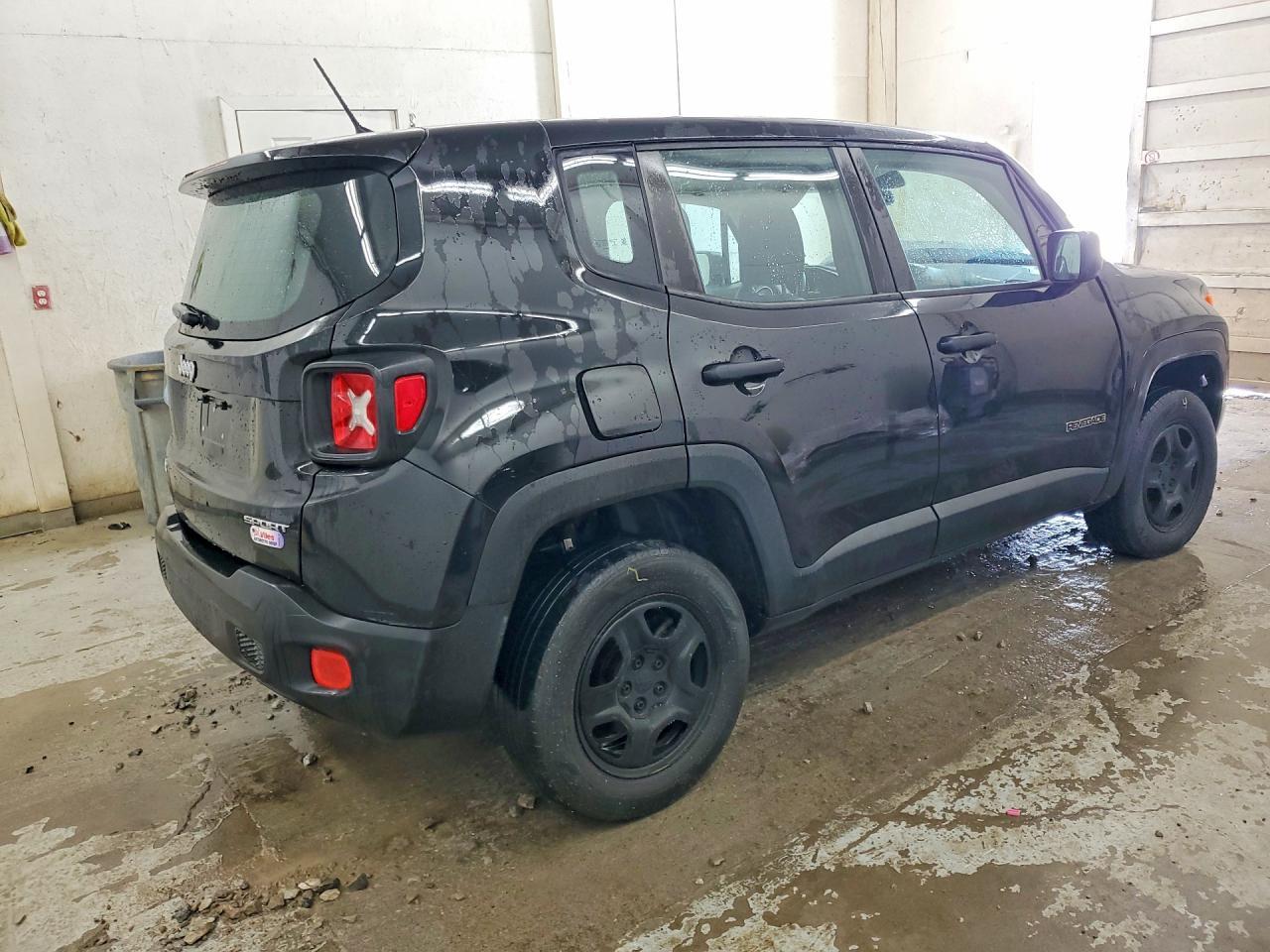 2015 Jeep Renegade Sport - Image 3