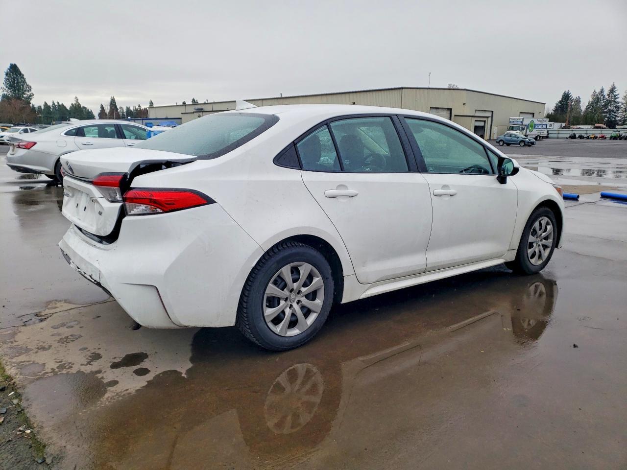 2023 Toyota Corolla Le - Image 3