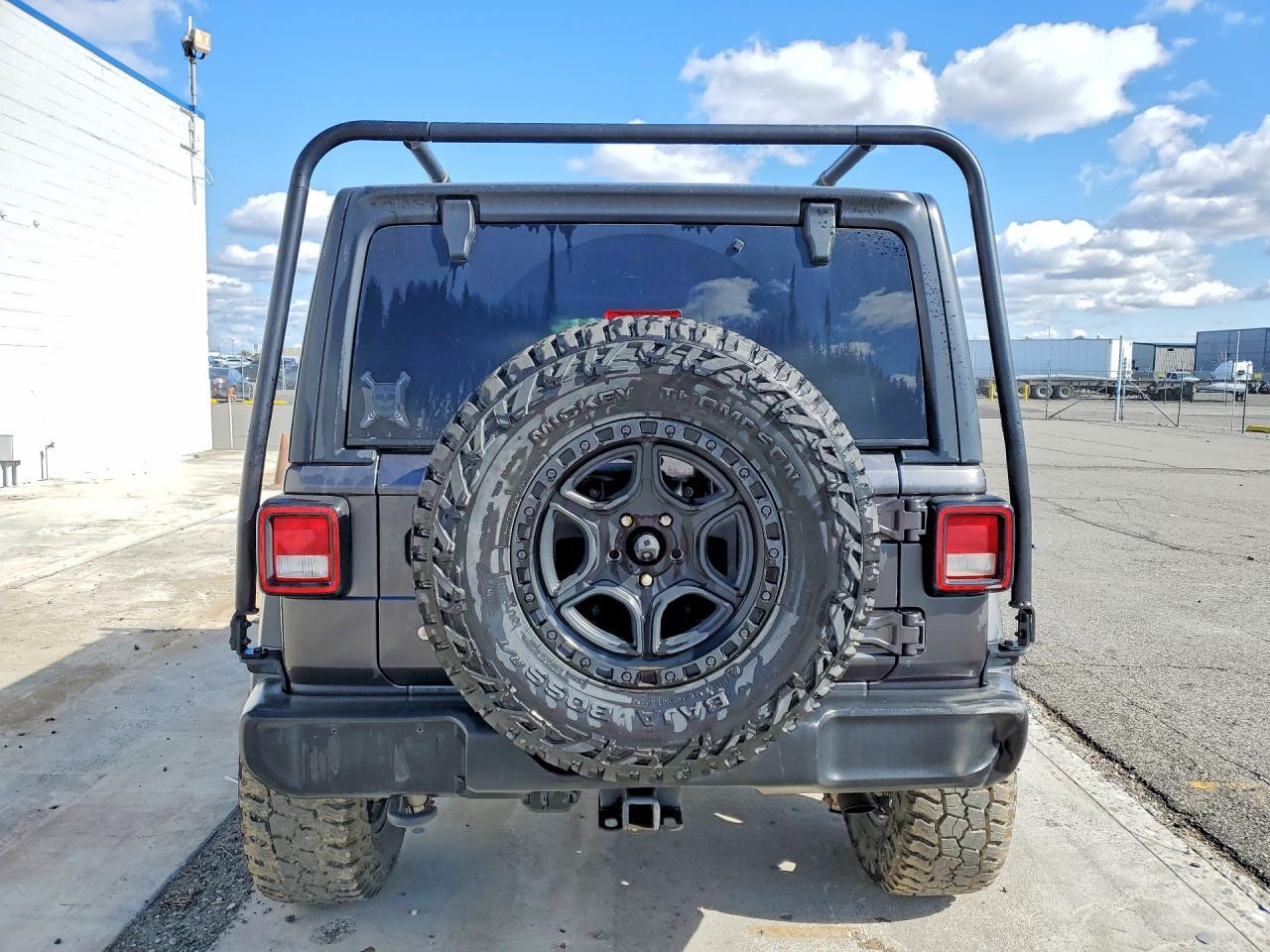 2018 Jeep Wrangler Unlimited Sport - Image 6