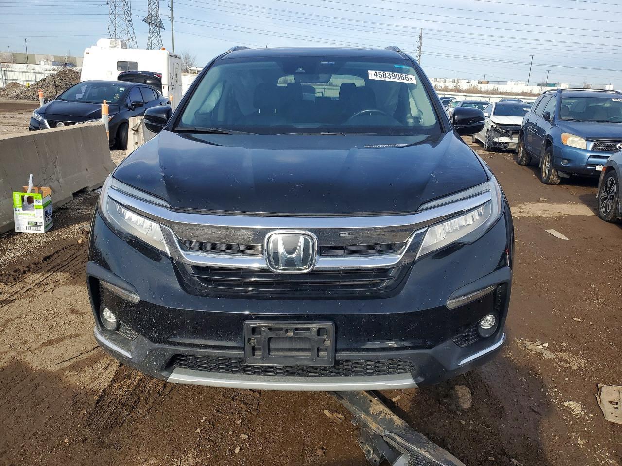2021 Honda Pilot Touring - Image 5