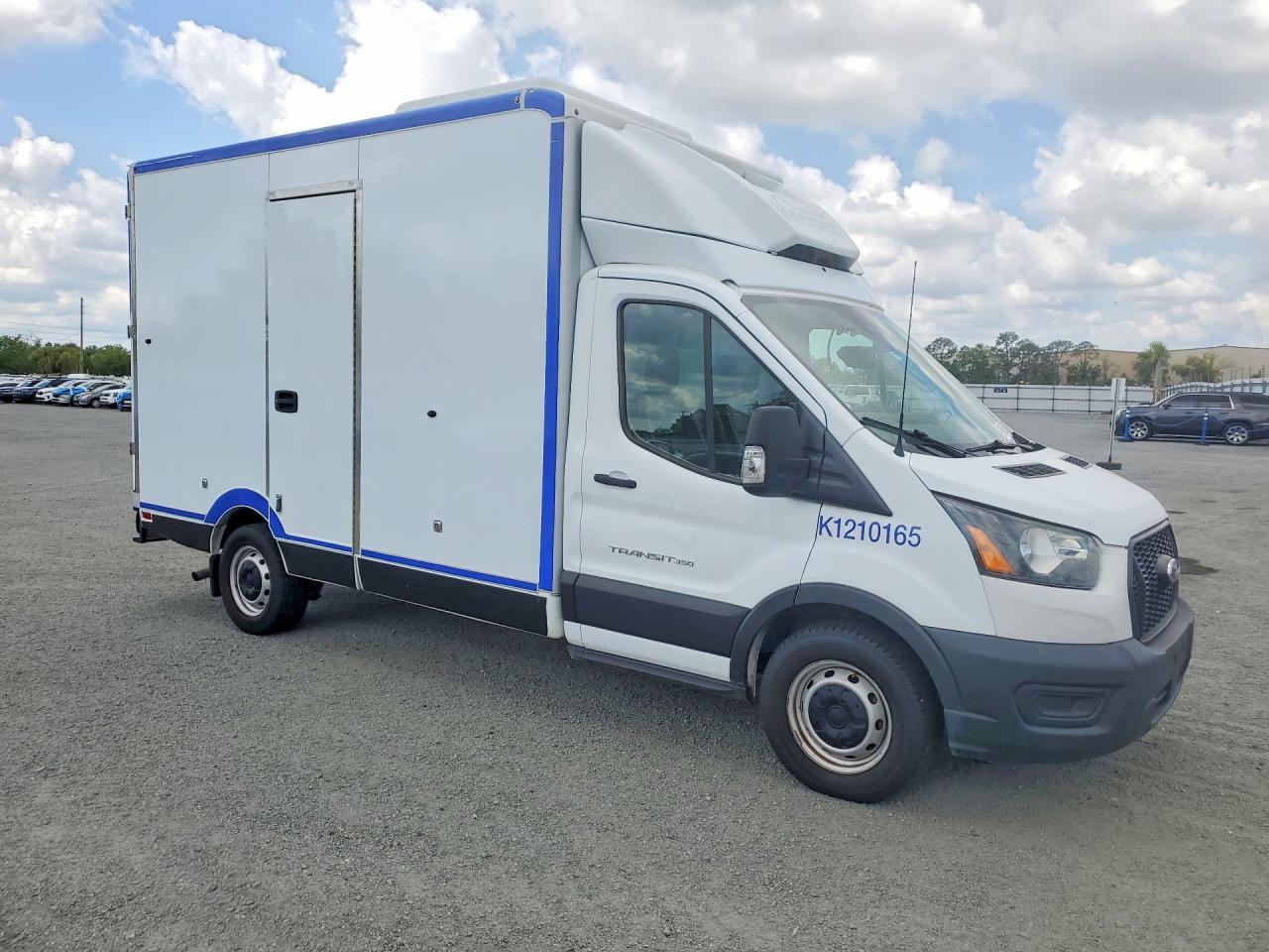 2021 Ford Transit Delivery Truck - Фото 4