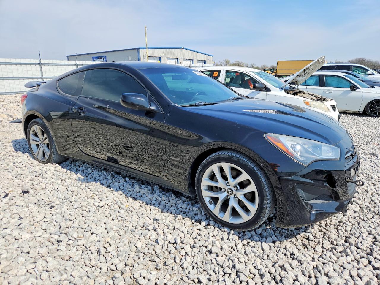 2013 Hyundai Genesis Coupe 2.0T - Фото 4