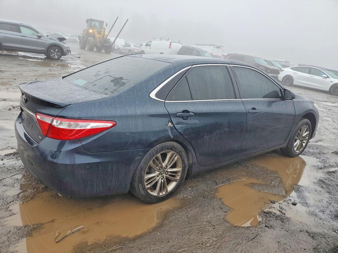 2015 Toyota Camry Se - Фото 3