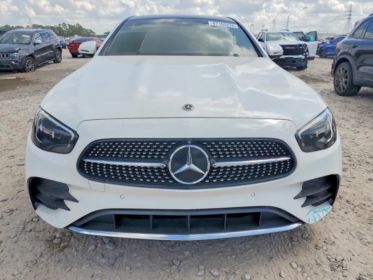 2023 Mercedes-Benz E 350 4Matic - Image 5