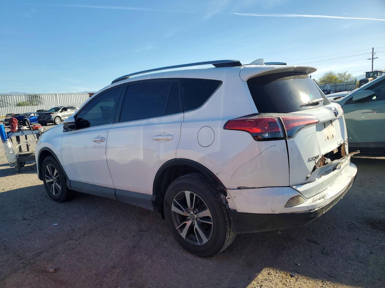 2016 Toyota Rav4 Xle - Фото 2