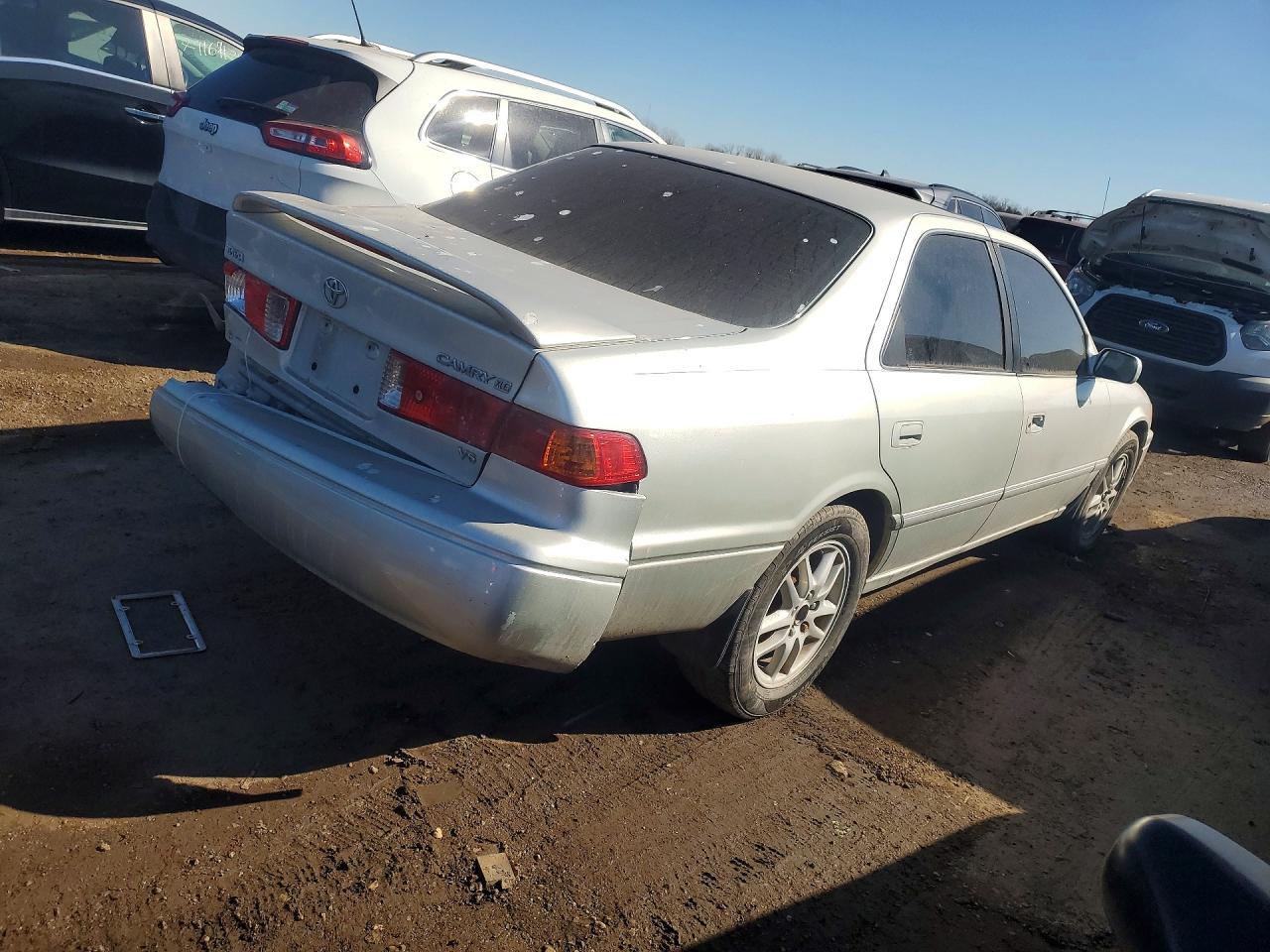 2001 Toyota Camry Xle V6 - Фото 3