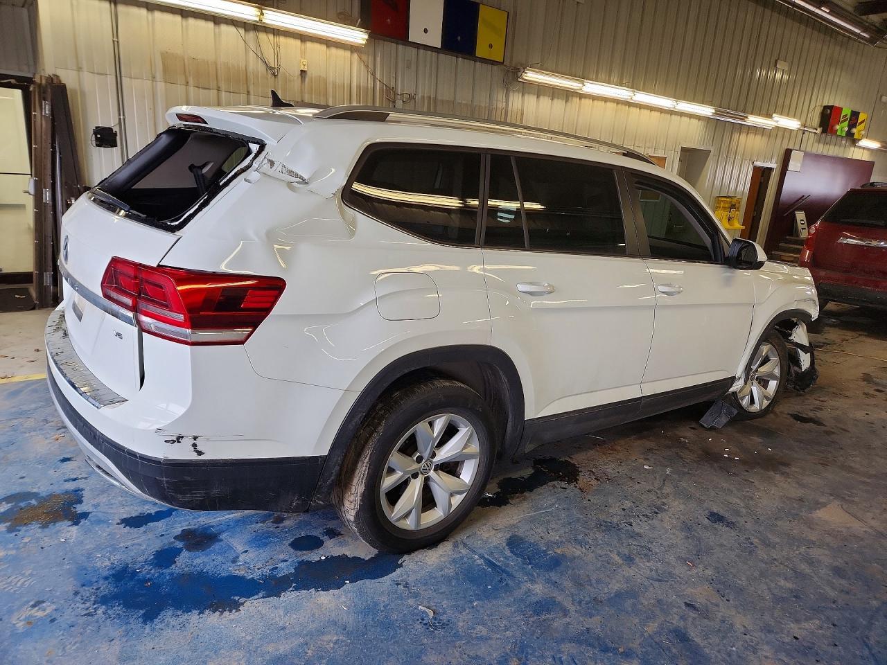 2019 Volkswagen Atlas Se - Фото 3