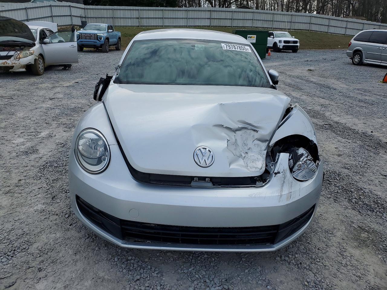 2015 Volkswagen Beetle 1.8T - Image 5