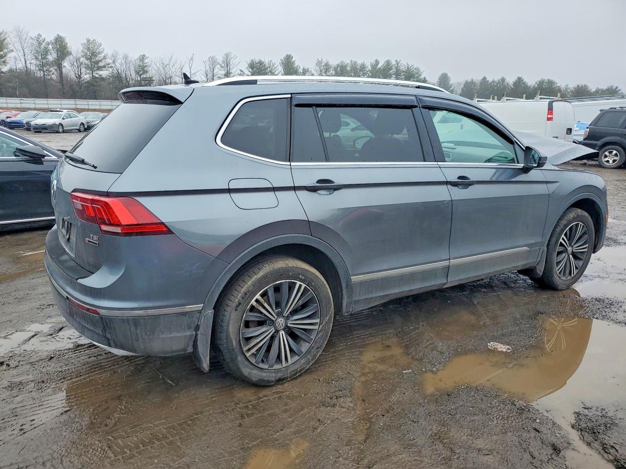 2018 Volkswagen Tiguan Se - Фото 3