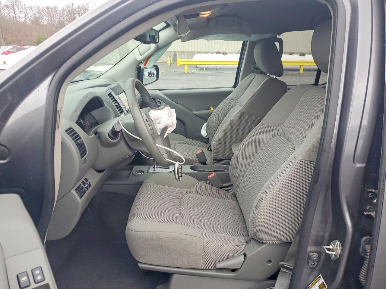 2020 Nissan Frontier - Image 7