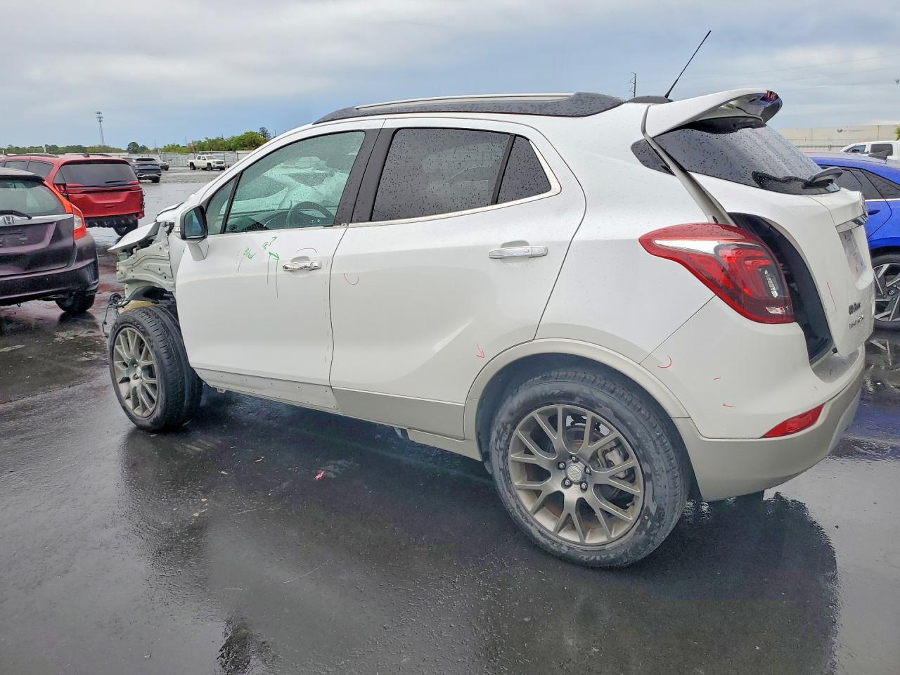 2018 Buick Encore Sport Touring - Фото 2