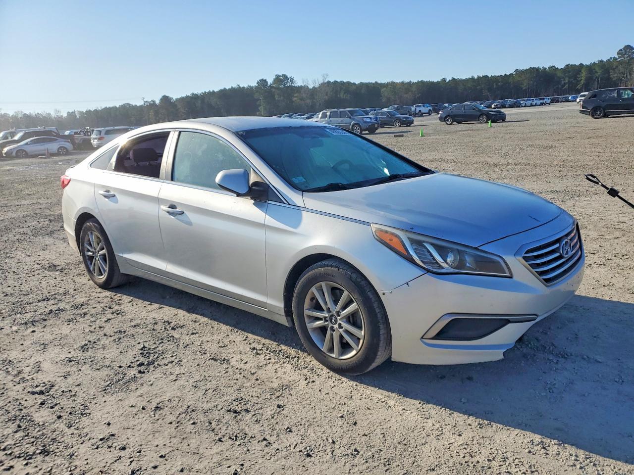 2017 Hyundai Sonata Base - Фото 4