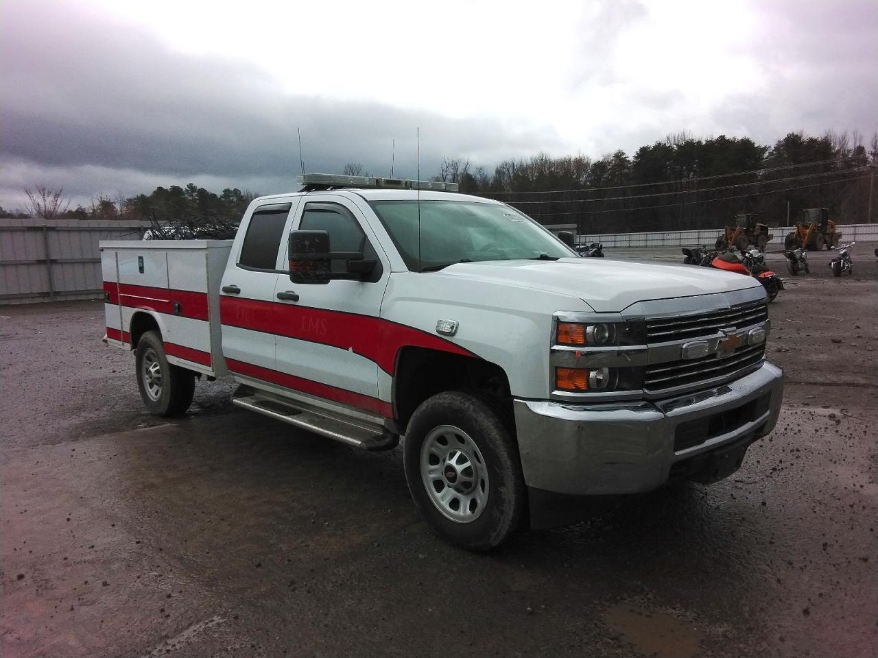 2016 Chevrolet Silverado K3500 - Image 4