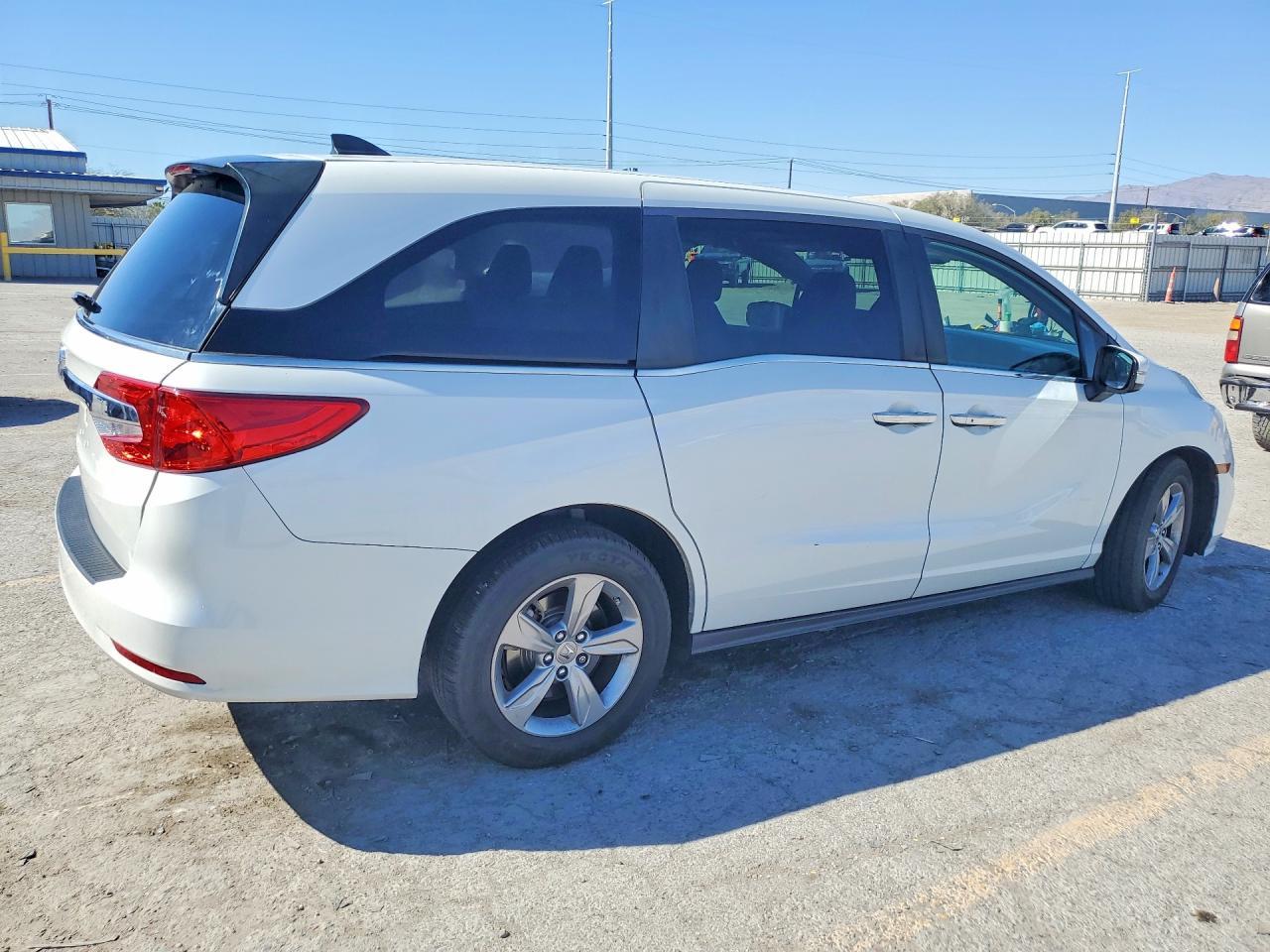 2020 Honda Odyssey Ex - Фото 3