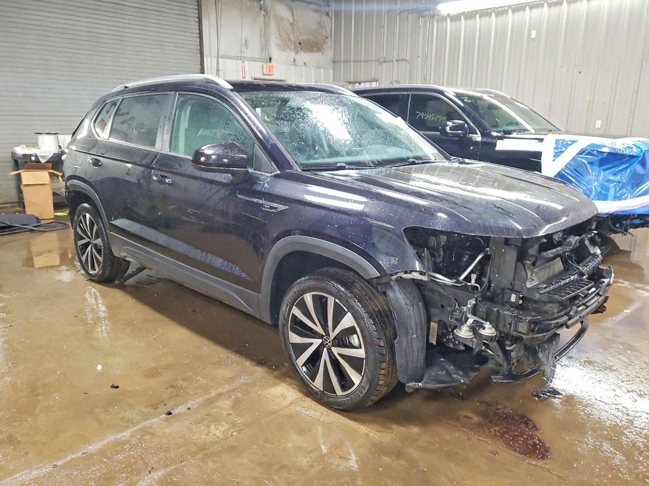 2022 Volkswagen Taos Se - Image 4