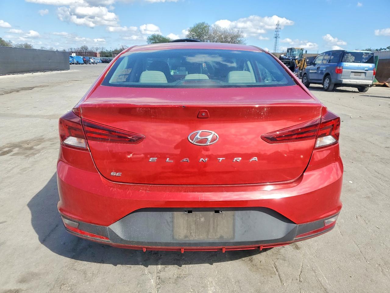 2019 Hyundai Elantra Se - Image 6