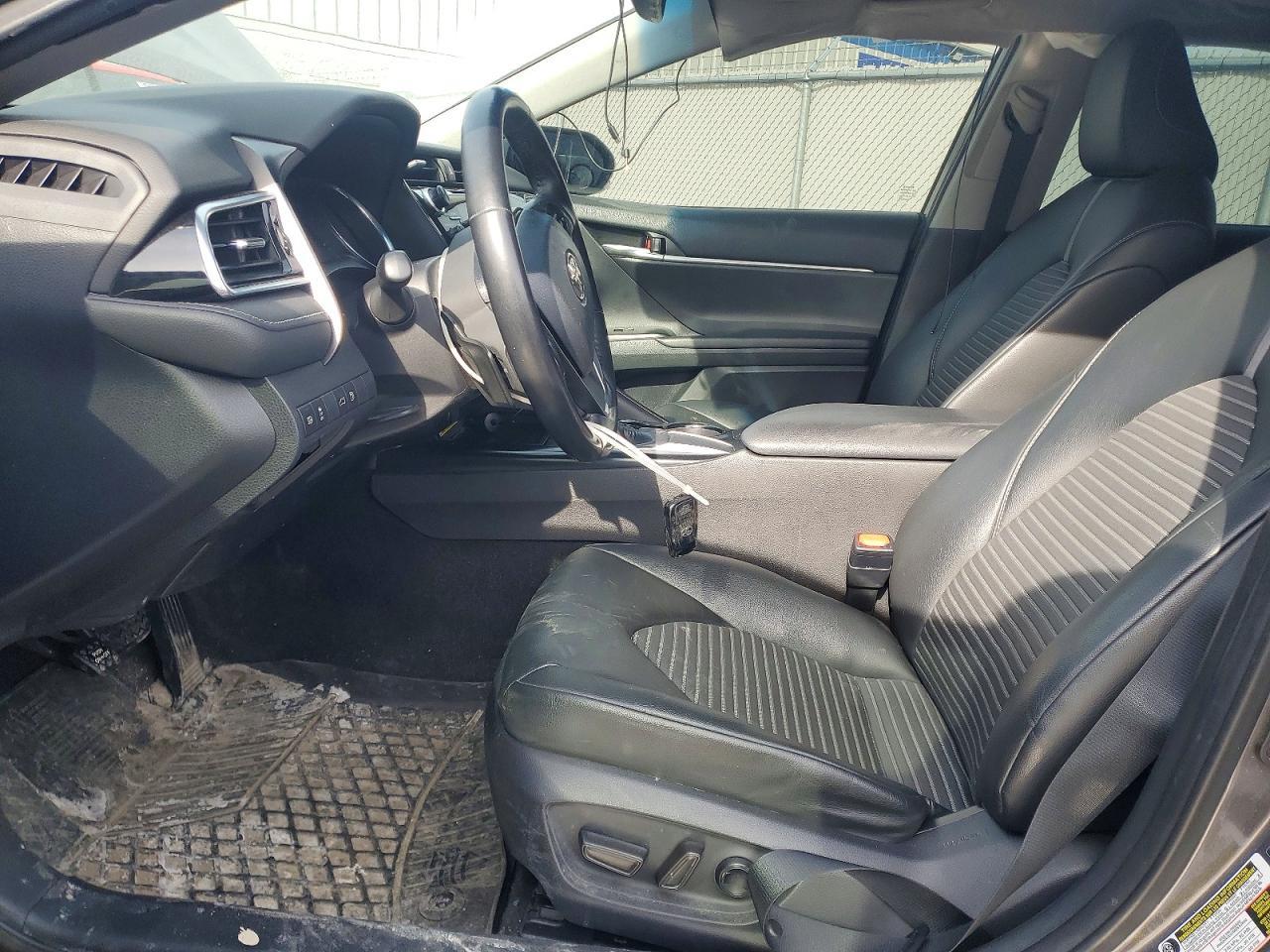2018 Toyota Camry L - Image 7