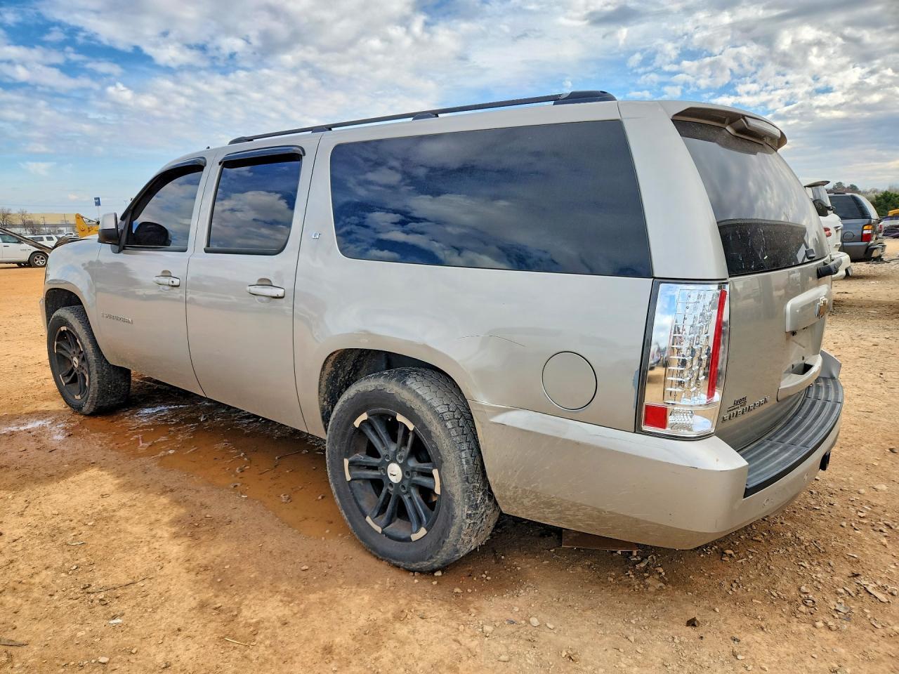 2008 Chevrolet Suburban C1500 Ls - Фото 2