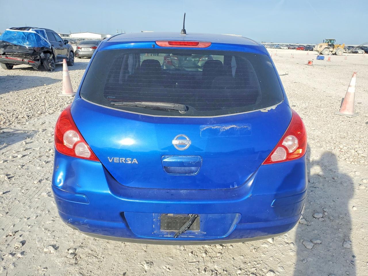 2009 Nissan Versa 1.8 S - Фото 6