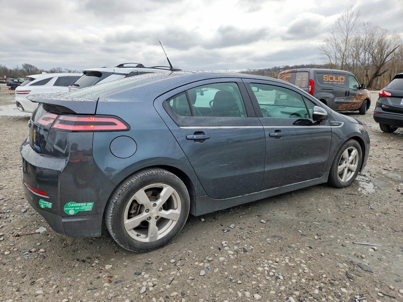 2013 Chevrolet Volt - Фото 3