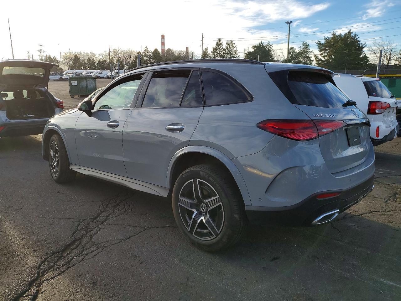 2025 Mercedes-Benz Glc 300 4Matic - Image 2
