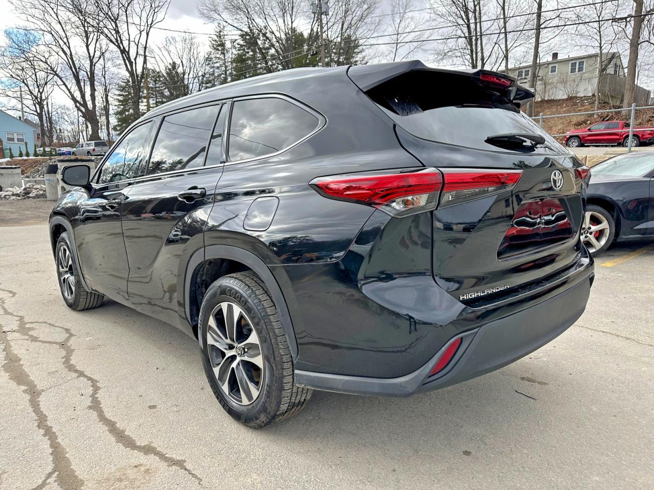 2022 Toyota Highlander Xle - Фото 2