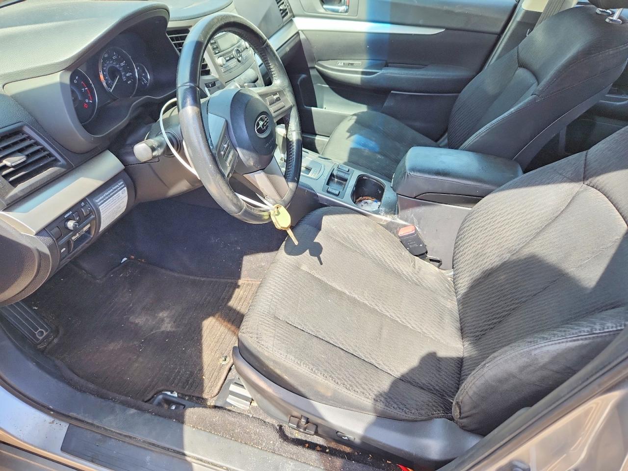 2010 Subaru Legacy 2.5I Premium - Image 7